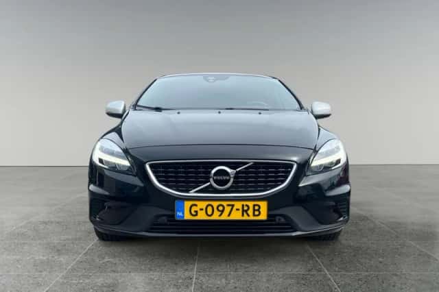 Volvo V40 (2019) thumbnail 5