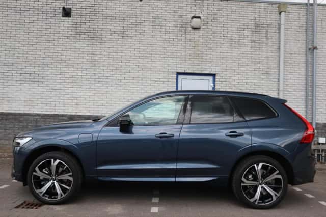 Volvo XC60 (2025) thumbnail 3