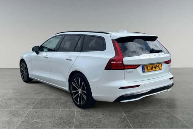 Volvo V60 (2026) thumbnail 3