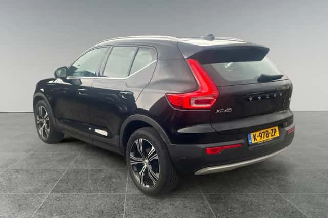 Volvo XC40 (2021) thumbnail 2