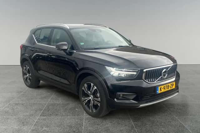 Volvo XC40 (2021) thumbnail 5