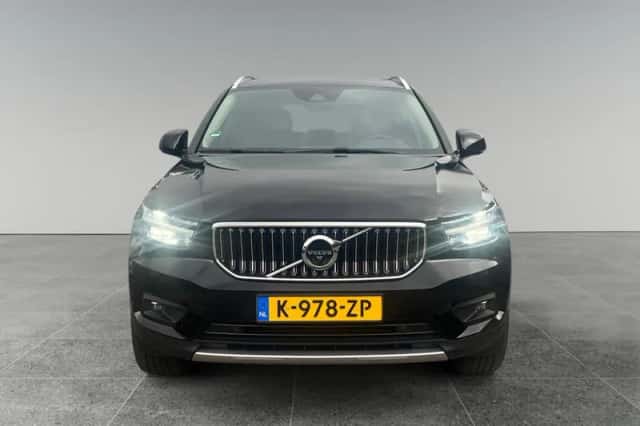Volvo XC40 (2021) thumbnail 6
