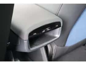 Volvo EX30 (2025) thumbnail 17