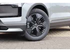 Volvo EX30 (2025) thumbnail 8