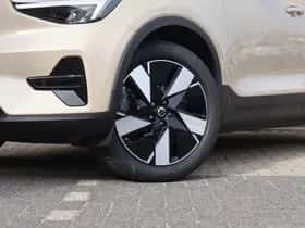 Volvo EX40 (2025) thumbnail 15
