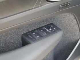 Volvo EX40 (2025) thumbnail 21