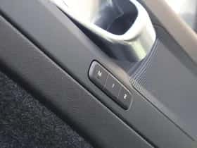 Volvo EX40 (2025) thumbnail 22