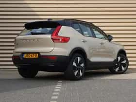 Volvo EX40 (2025) thumbnail 28