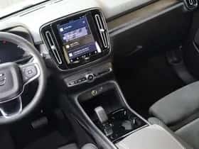 Volvo EX40 (2025) thumbnail 35