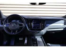 Volvo XC60 (2019) thumbnail 16
