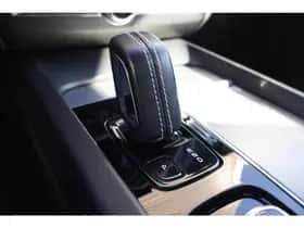Volvo XC60 (2019) thumbnail 30