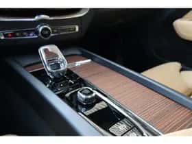Volvo XC60 (2025) thumbnail 31