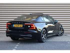 Volvo S60 (2023) thumbnail 2