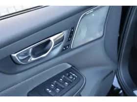 Volvo S60 (2023) thumbnail 37