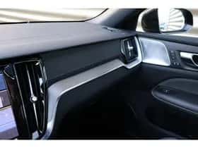 Volvo S60 (2023) thumbnail 43