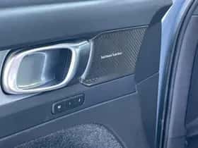 Volvo XC40 (2023) thumbnail 16