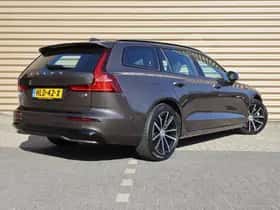 Volvo V60 (2025) thumbnail 4