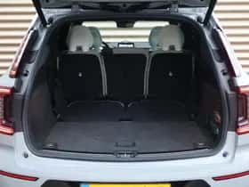 Volvo EX90 (2025) thumbnail 31