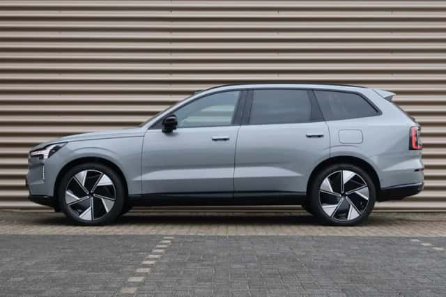 Volvo EX90 (2025) thumbnail 6