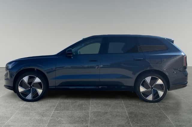 Volvo EX90 (2025) thumbnail 4