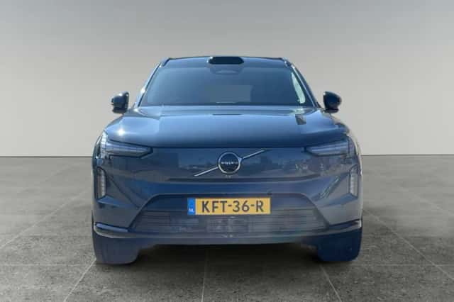 Volvo EX90 (2025) thumbnail 5
