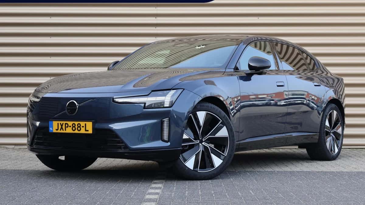 Volvo ES90 (2026) — foto 1