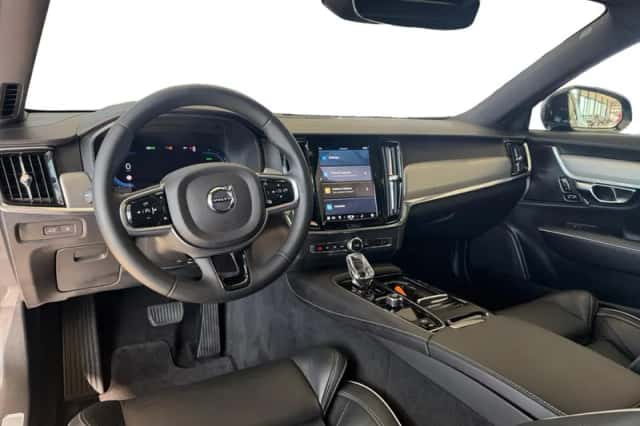 Volvo V90 (2022) thumbnail 4