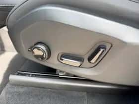 Volvo XC90 (2025) thumbnail 25