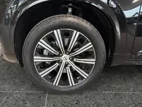 Volvo XC90 (2022) thumbnail 12