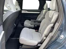 Volvo EX90 (2025) thumbnail 17