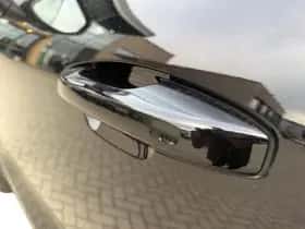 Volvo EX40 (2025) thumbnail 7