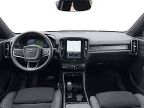 Volvo EX40 (2025) thumbnail 11
