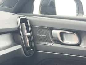 Volvo EX40 (2025) thumbnail 17