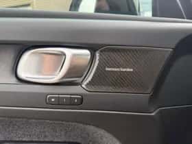 Volvo EX40 (2025) thumbnail 18