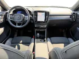 Volvo EX40 (2025) thumbnail 11