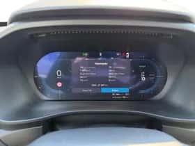 Volvo EX40 (2025) thumbnail 16