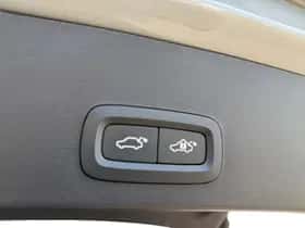Volvo EX40 (2025) thumbnail 10