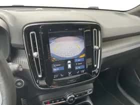 Volvo XC40 (2018) thumbnail 16