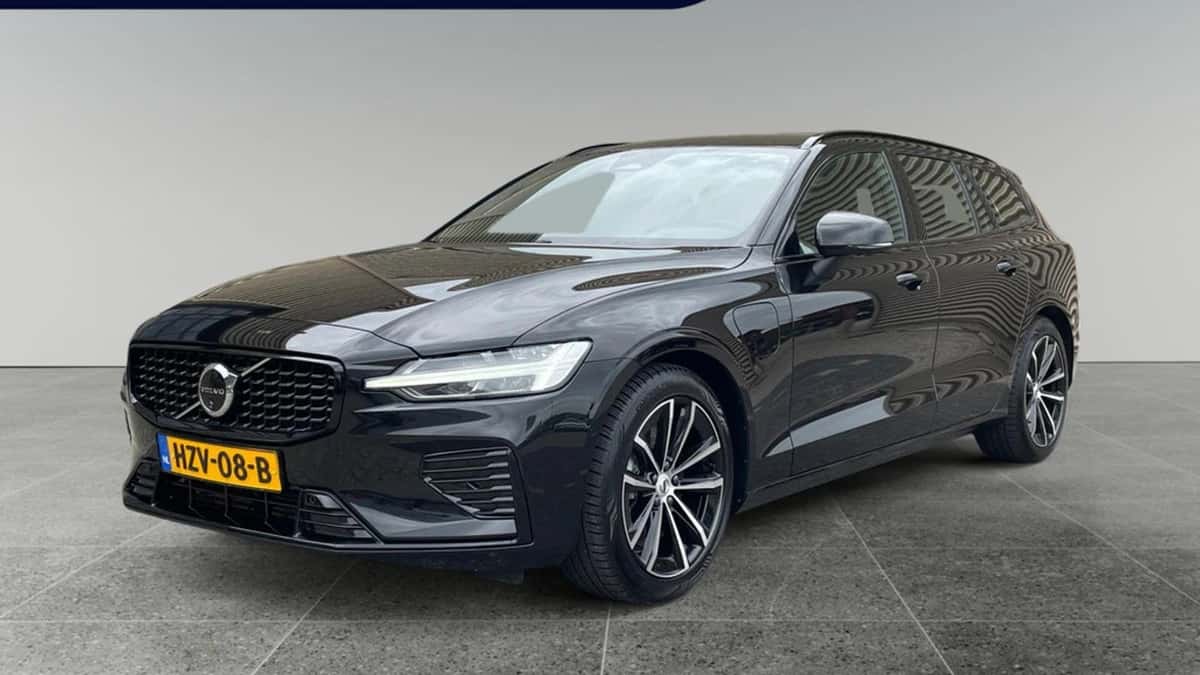 Volvo V60 (2025) — foto 1