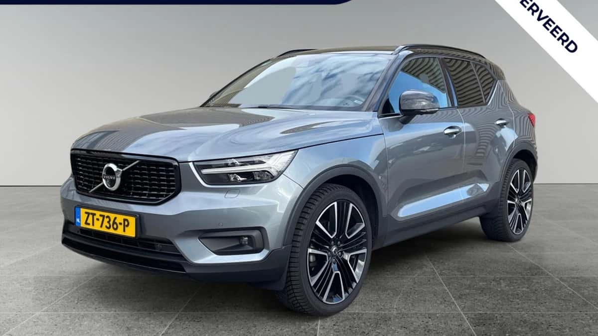 Volvo XC40 (2019) — foto 1