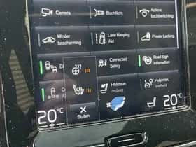 Volvo XC40 (2019) thumbnail 22
