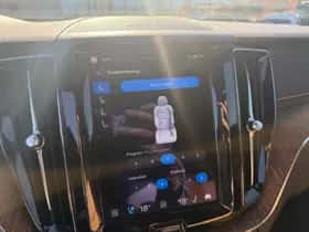 Volvo XC60 (2022) thumbnail 24
