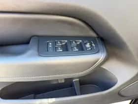 Volvo XC60 (2024) thumbnail 18