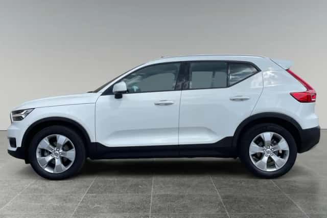 Volvo XC40 (2020) thumbnail 4