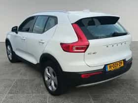 Volvo XC40 (2020) thumbnail 4