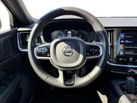 Volvo V60 (2021) thumbnail 12