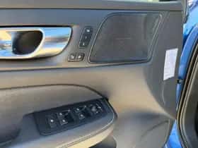 Volvo V60 (2021) thumbnail 17