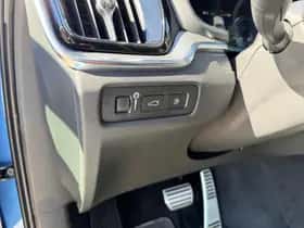 Volvo V60 (2021) thumbnail 18