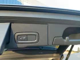 Volvo XC60 (2019) thumbnail 19