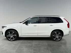 Volvo XC90 (2022) thumbnail 4